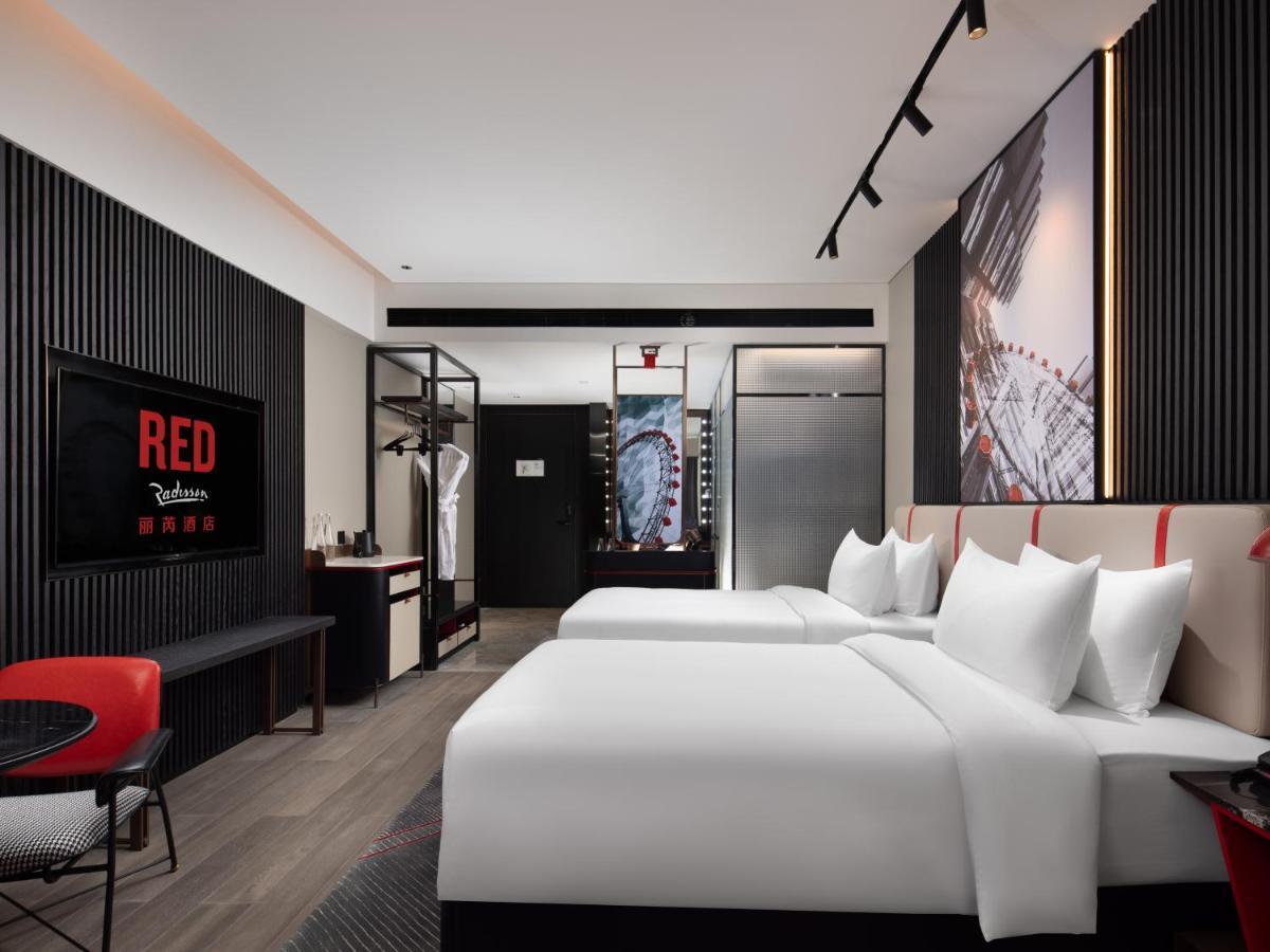 Radisson Red Hotel Zhuhai Gongbei Port Dış mekan fotoğraf