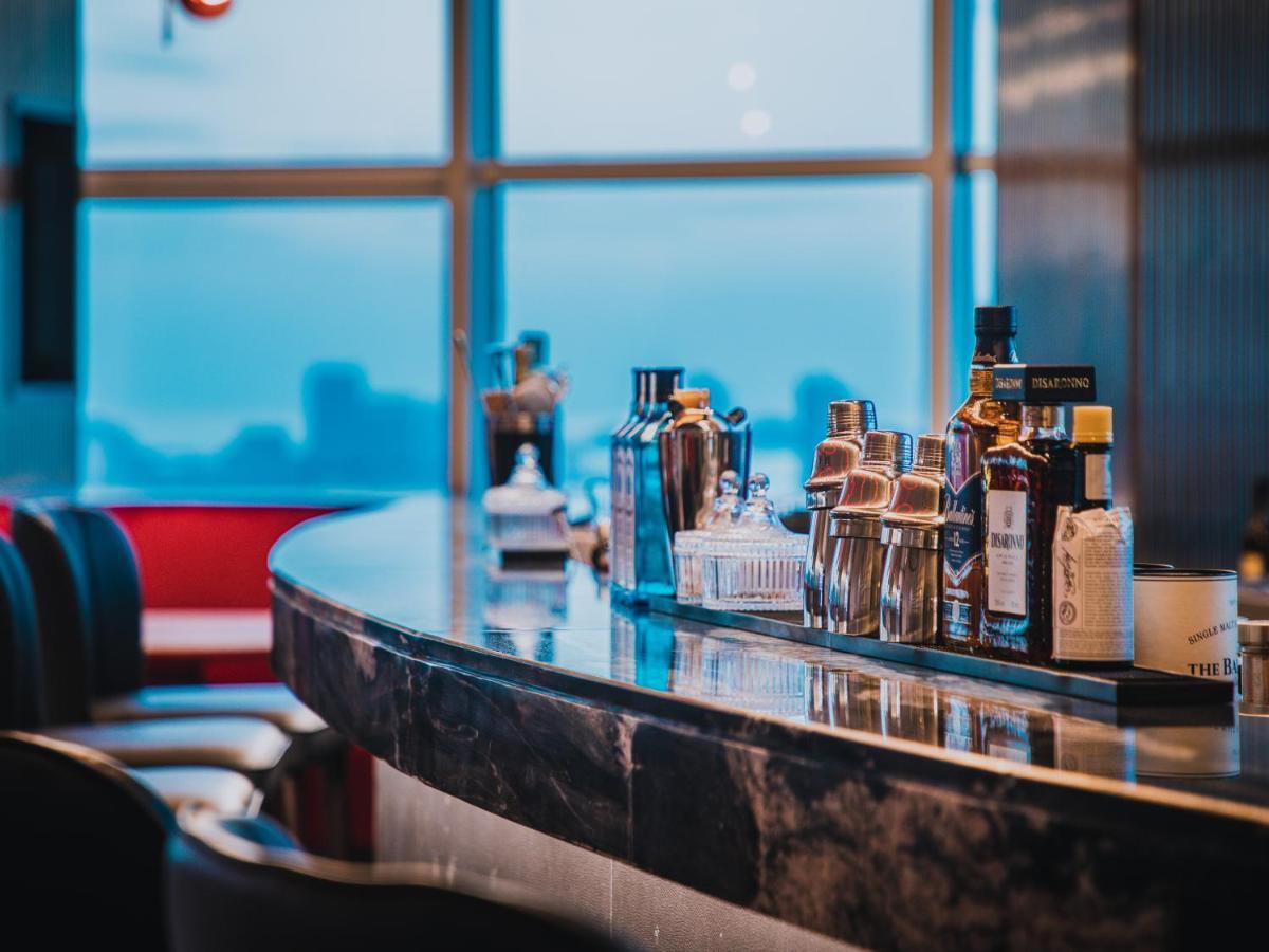 Radisson Red Hotel Zhuhai Gongbei Port Dış mekan fotoğraf