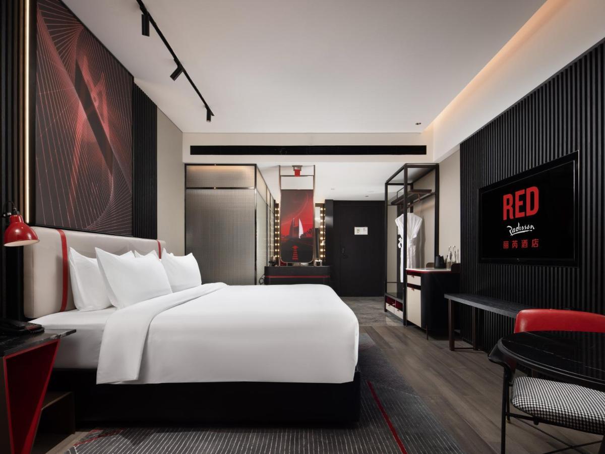Radisson Red Hotel Zhuhai Gongbei Port Dış mekan fotoğraf