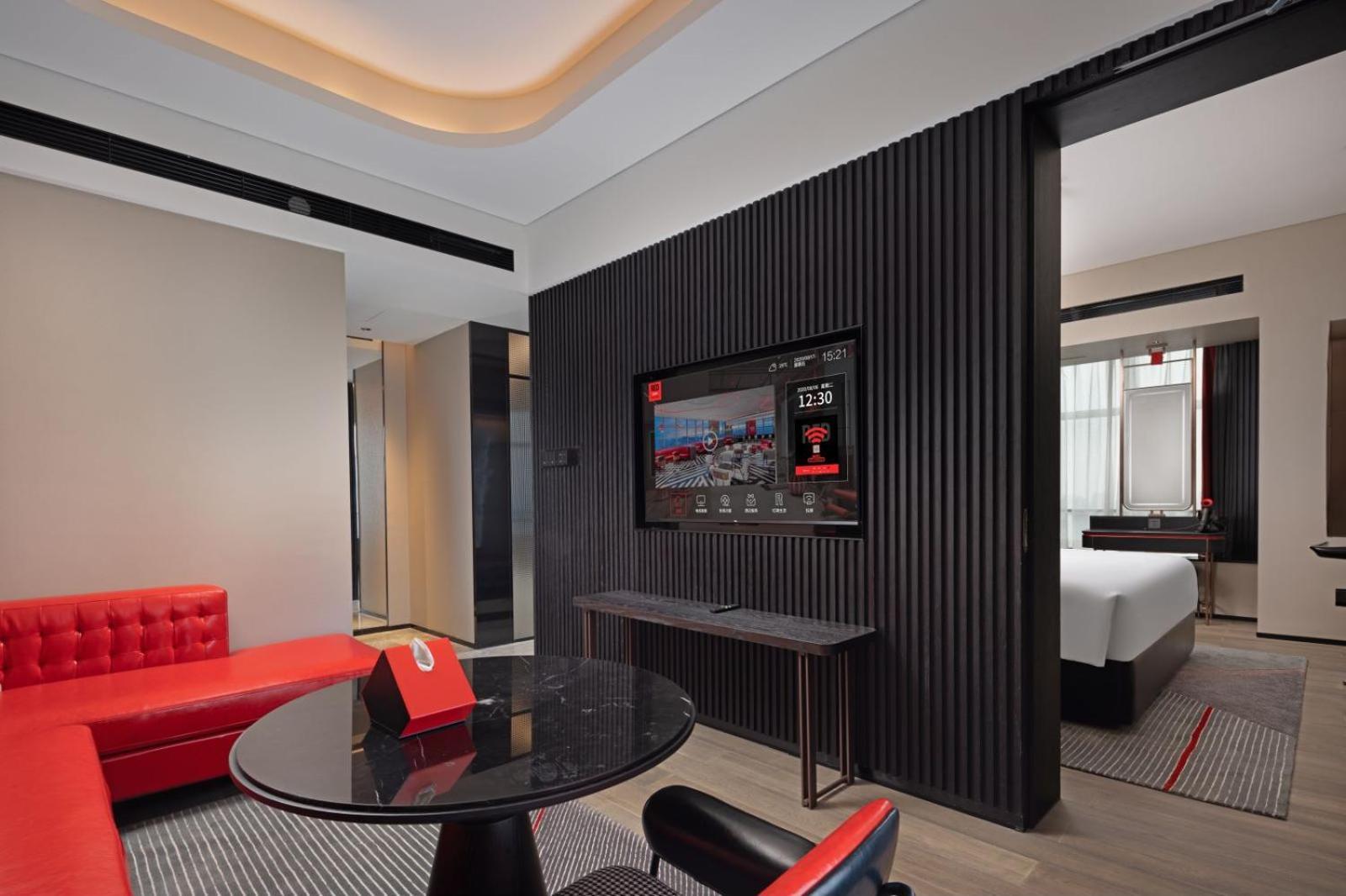 Radisson Red Hotel Zhuhai Gongbei Port Dış mekan fotoğraf