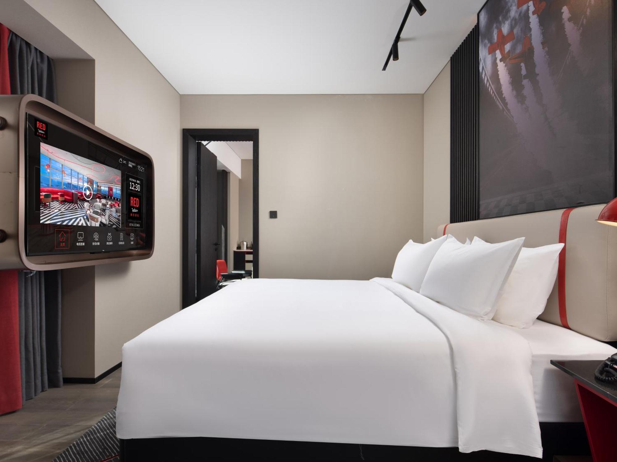 Radisson Red Hotel Zhuhai Gongbei Port Dış mekan fotoğraf