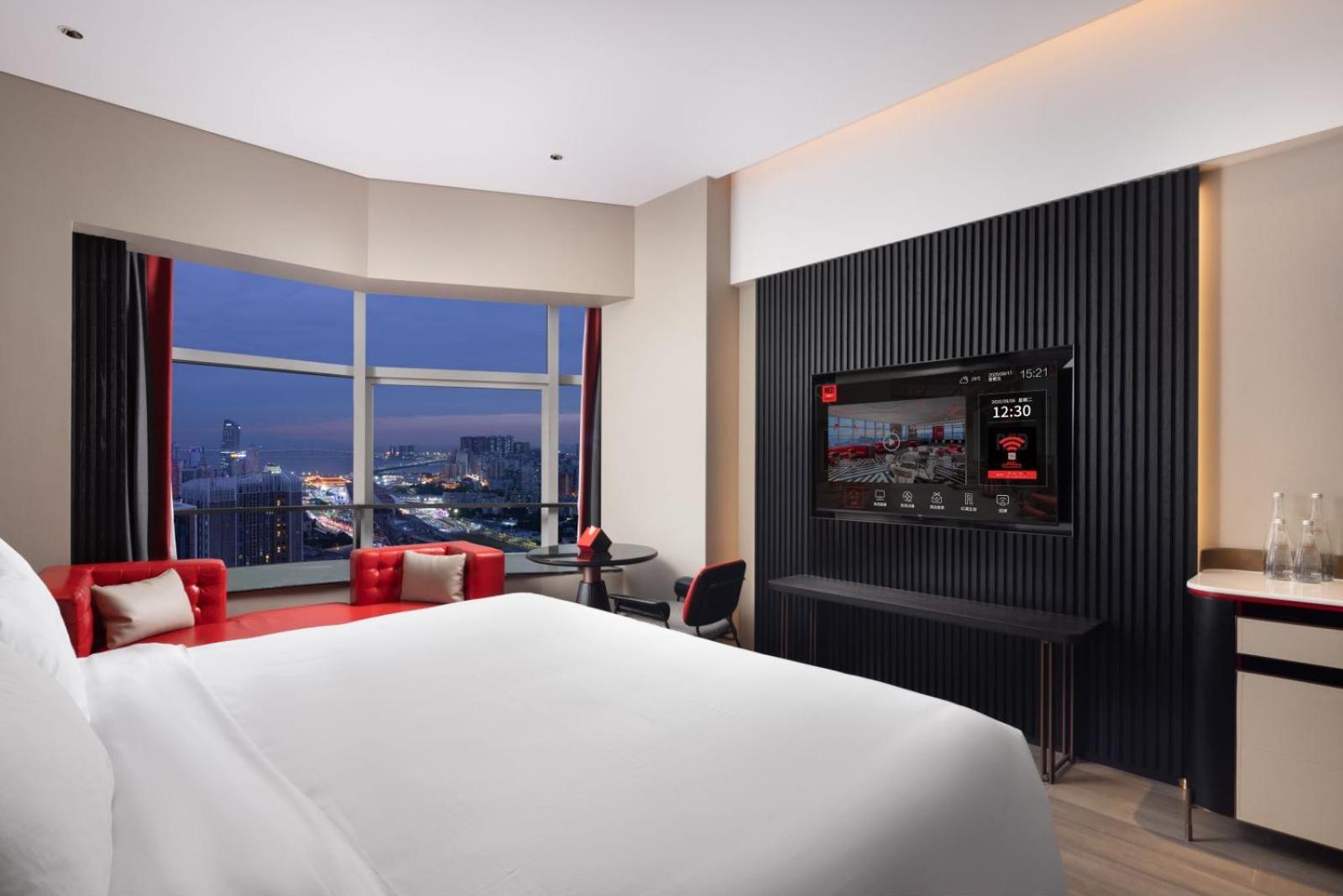 Radisson Red Hotel Zhuhai Gongbei Port Dış mekan fotoğraf